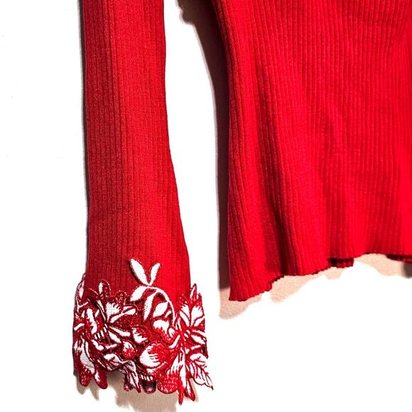 Venus Sweater Y2K Large Red White 3D Floral Appliqué Lace Stretch Women's Sz Med - Picture 5 of 9